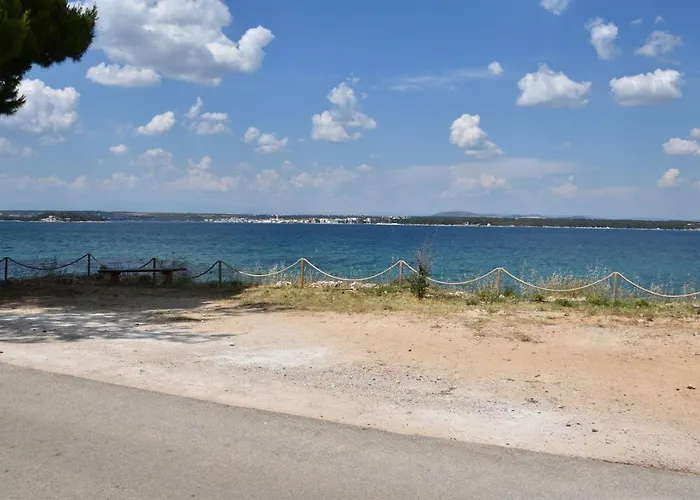 Beachfront - Vali
