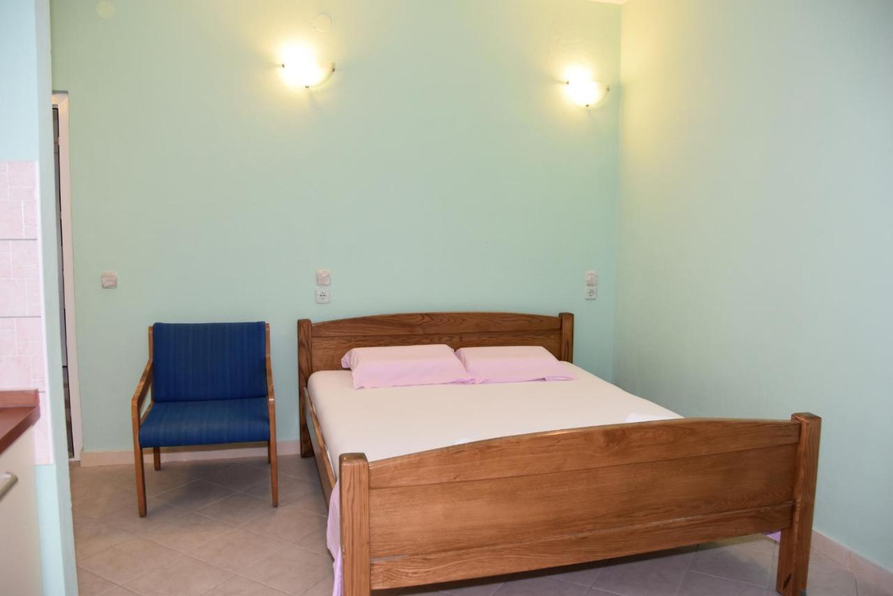 Beachfront - Vali Apartamento Tkon