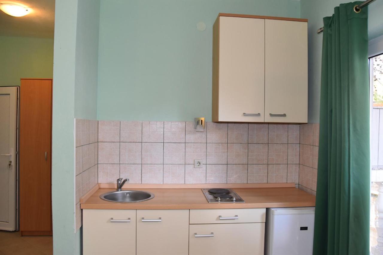 Beachfront - Vali Apartamento