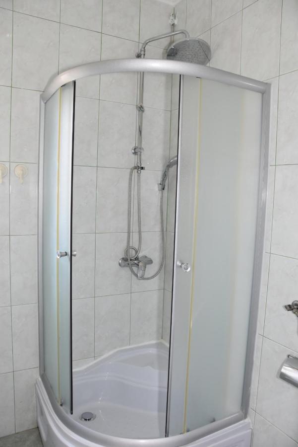 Beachfront - Vali Apartamento