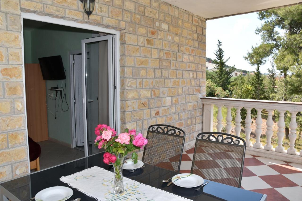 Apartamento Beachfront - Vali Tkon
